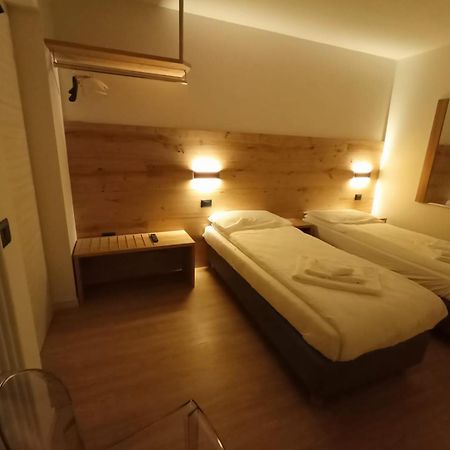 Appartamento Cima Brenta San Lorenzo Dorsino Kültér fotó